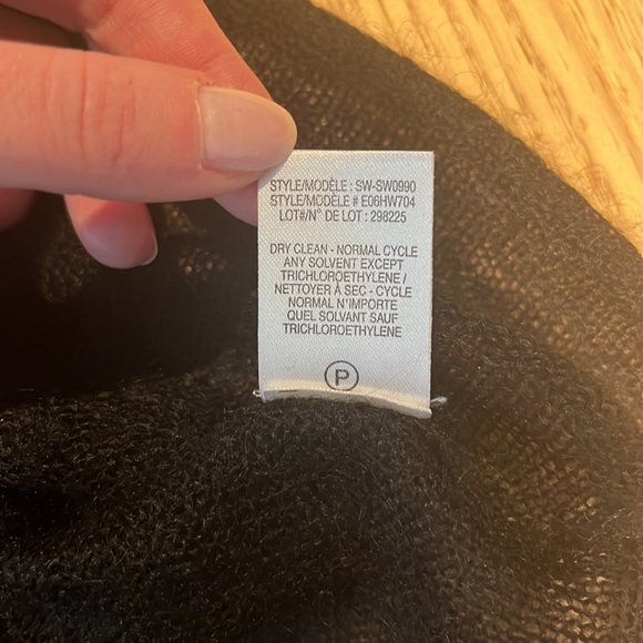 Helmut Lang Semi-Sheer Mohair and Silk Turtleneck Sweater - Picture 4 of 5